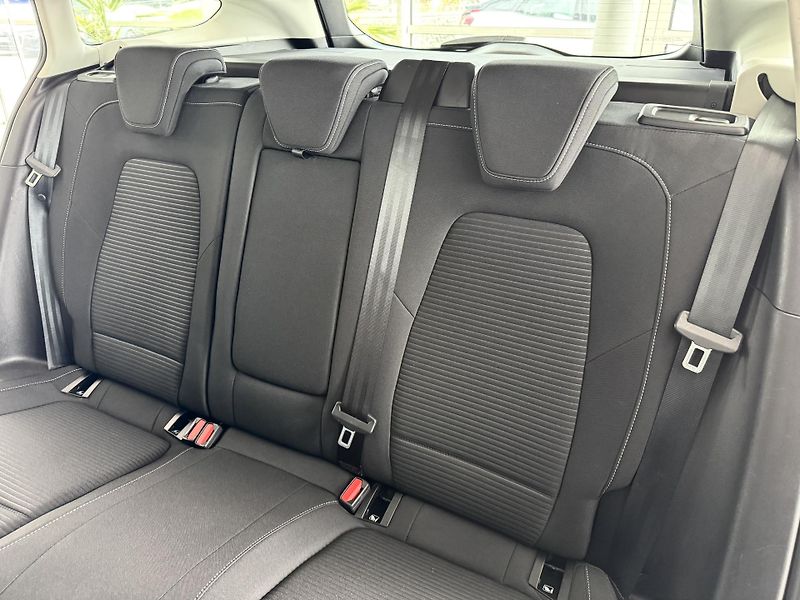 Ford Focus 1,0EB 92kW*Titanium*Navi*Kamer - fotka 16 z 35