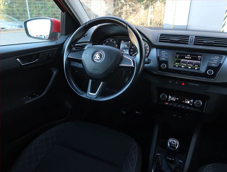 Škoda Fabia (2016) 1.2 TSI, Tempomat - fotka 7 z 17