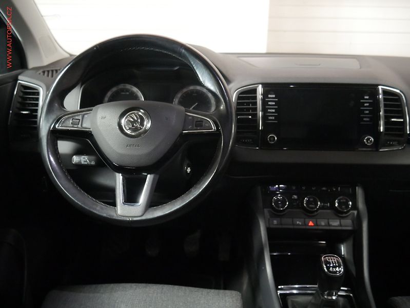 Škoda Karoq (2018) 2.0 TDi 4x4, Style, TZ, panor - fotka 13 z 17