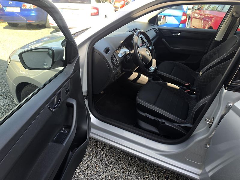 Škoda Fabia 1.0 TSI 46tkm - fotka 15 z 18