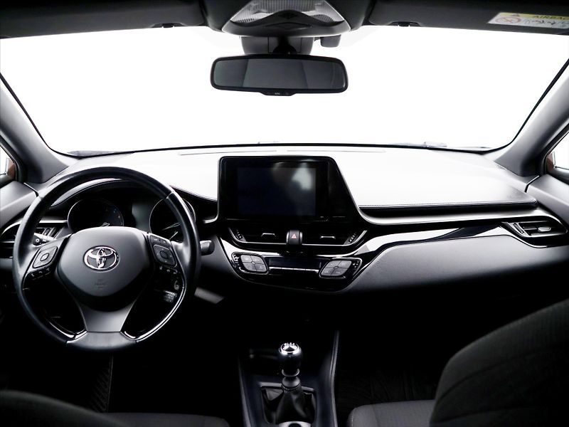 Toyota C-HR 1,2 TURBO 85kW ACTIVE ALU CZ - fotka 28 z 35