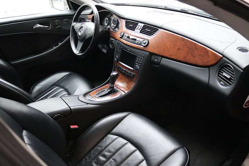 Mercedes-Benz CLS CLS 350 200kW - fotka 46 z 50
