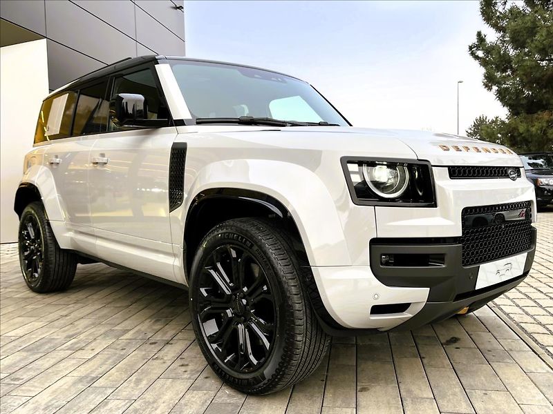 Land Rover Defender (2026) 110 V8 P635 OCTA - fotka 9 z 38
