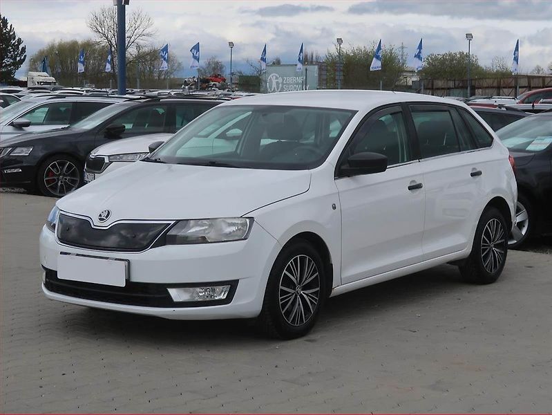 Škoda Rapid (2014) Spaceback 1.2 TSI, Serv.kniha - fotka 2 z 13