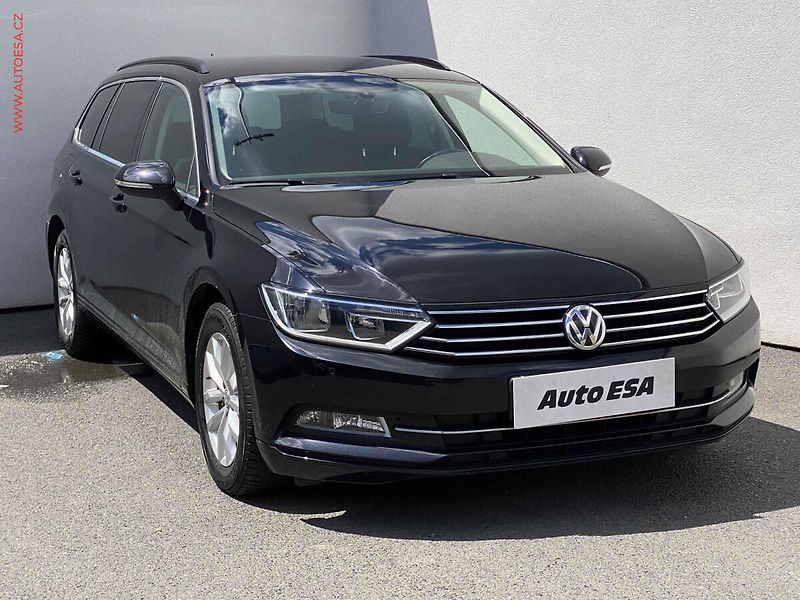 Volkswagen Passat (2018) 1.4 TSi, Comfortline, navi - fotografie inzerátu