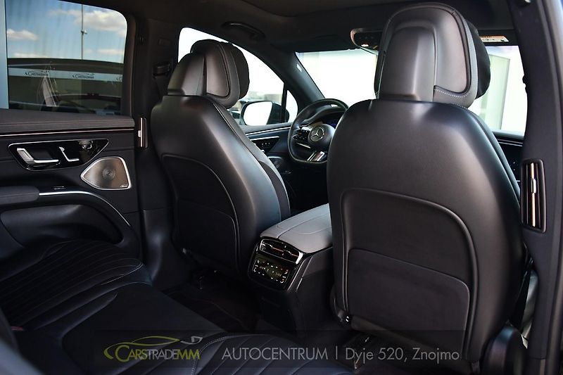 Mercedes-Benz EQS 450 AMG 4MATIC - fotka 15 z 64