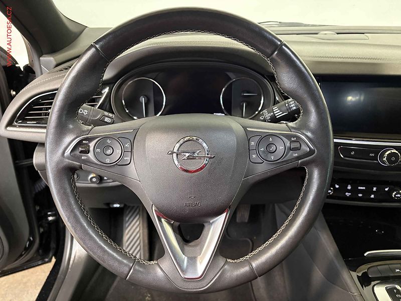 Opel Insignia (2022) 2.0 CDTI, 1.maj, AT, navi - fotka 16 z 17