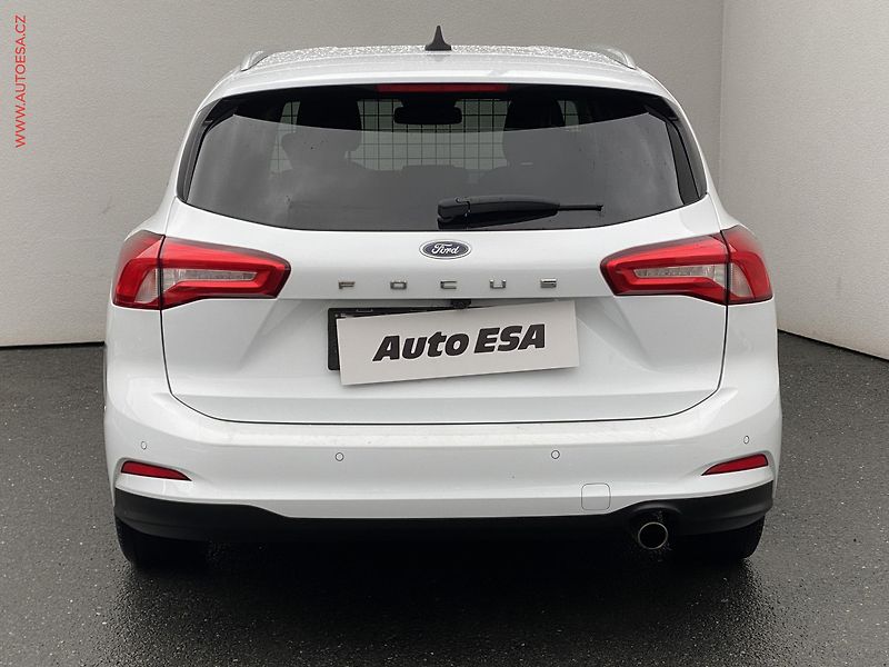 Ford Focus (2021) 2.0 TDCi, Titanium, AT, LED - fotka 5 z 20