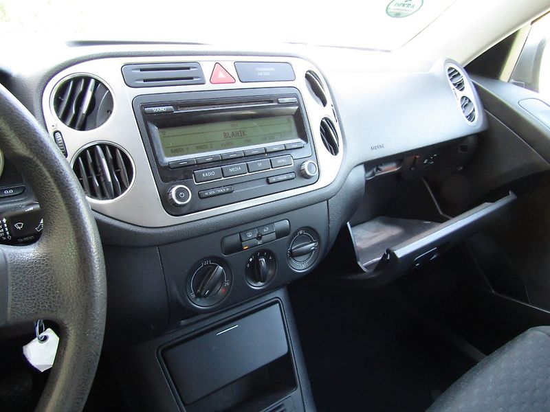Volkswagen Tiguan (2008) 2.0 TDI 100kW  4x4 BEZ KOROZE - fotka 35 z 36