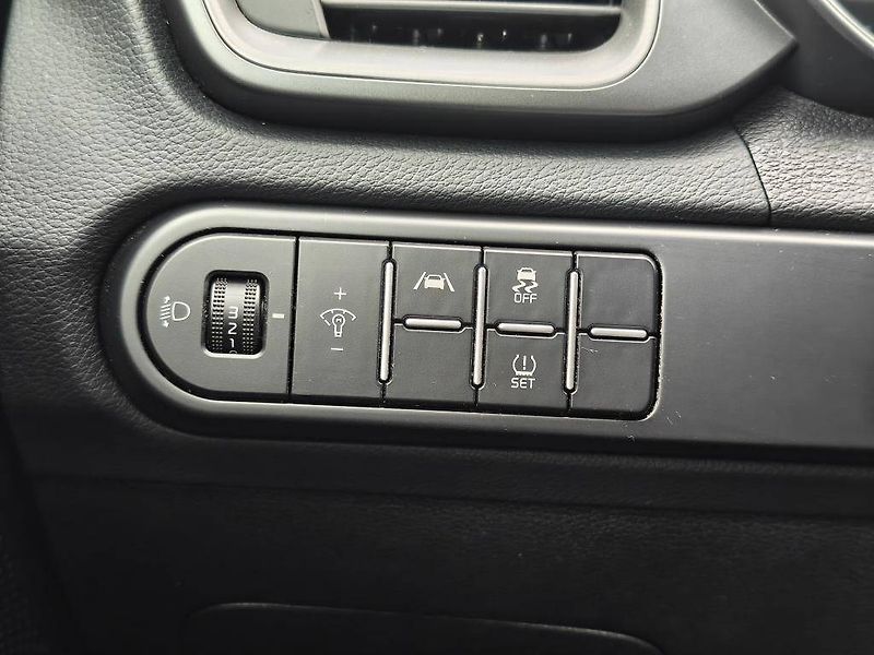 Kia Ceed SPIN 1,5 T-GDi - fotka 17 z 21