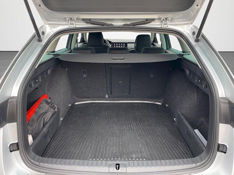 Škoda Octavia (2022) 1.5 TSI 110kW Style Plus combi - fotka 31 z 34