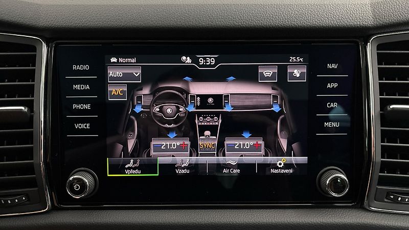 Škoda Kodiaq 2.0 TDI DSG 4x4 L&K - fotka 30 z 33