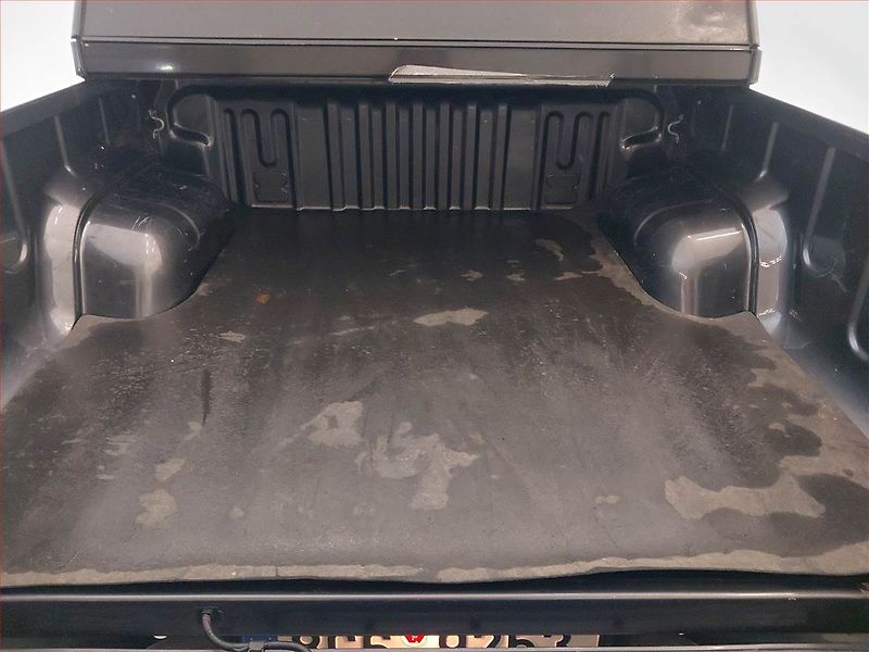 Toyota Hilux (2020) DoubleCab 2.4 D-4D - fotka 14 z 17