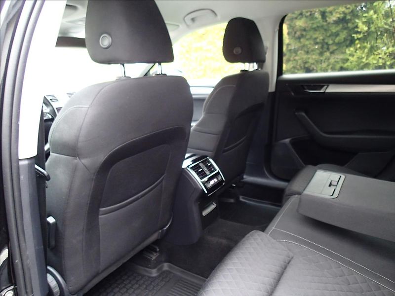Škoda Superb 2,0 TDi, DSG, 4x4 , Tažné - fotka 39 z 48