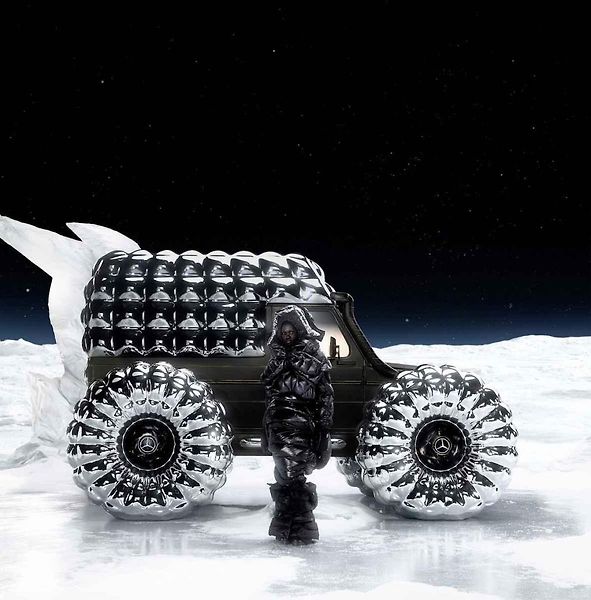 Project Mondo G spojuje ikonický Mercedes-Benz třídy G a charakteristické designové prvky módní značky s luxusním oblečením Moncler.