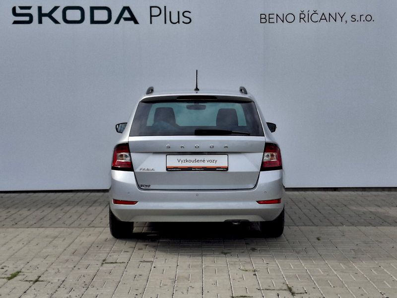 Škoda Fabia (2023) Combi Ambition 1,0TSi 70kW - fotka 12 z 32