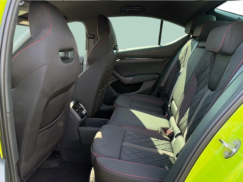 Škoda Octavia RS TSi 195/2.0 A7F - fotka 11 z 22