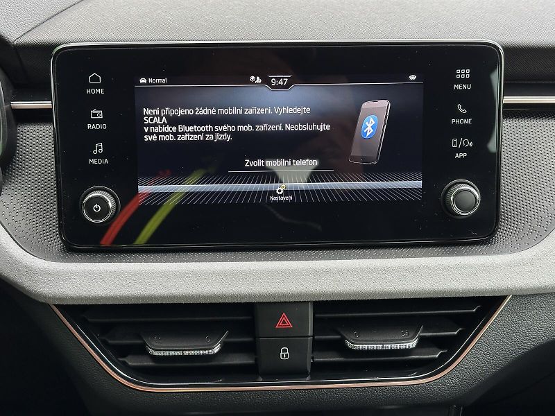 Škoda Scala 1.0TSi DSG 116PS LED V.Cockpit - fotka 30 z 47