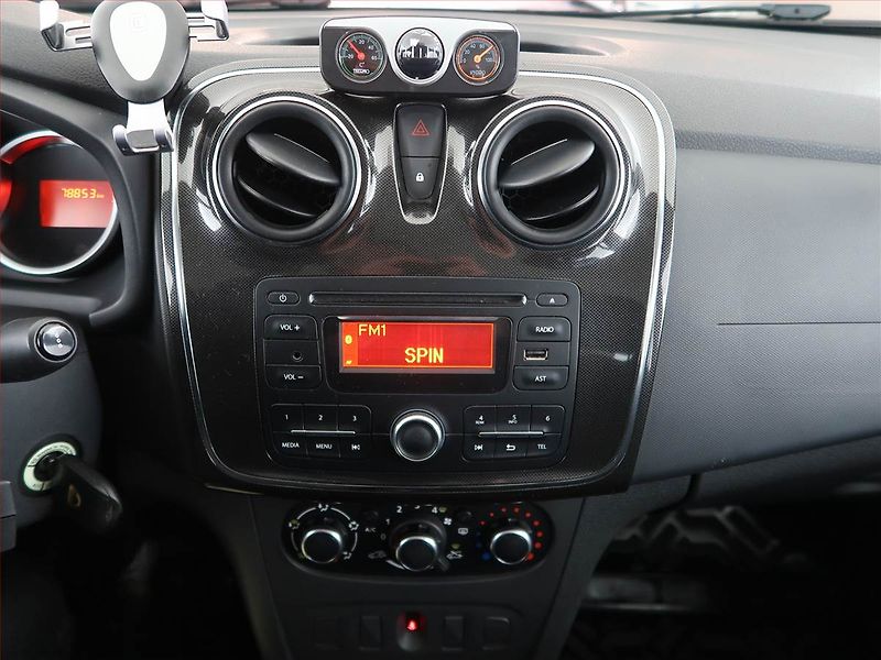 Škoda Superb (2016) 2.0 TDI, Automat, Serv.kniha - fotka 17 z 27