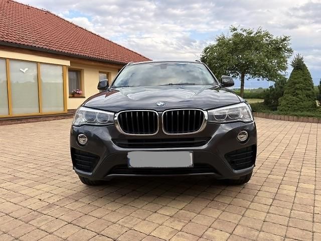 BMW X4 X DRIVE 20D - fotka 2 z 29