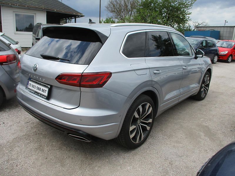 Volkswagen Touareg (2020) R Line 3,0 TDi - fotka 3 z 9