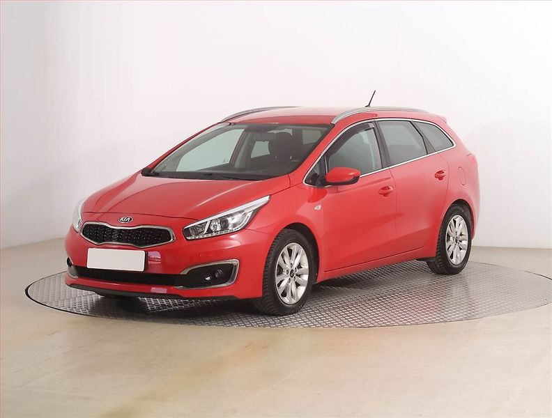 Kia Ceed (2016) 1.4 CVVT, Tempomat - fotka 2 z 16