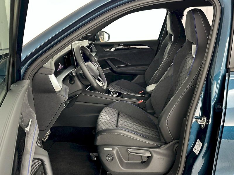 Volkswagen Tayron (2025) R-Line 2.0 TSI 150kW 4Motion D - fotka 7 z 46
