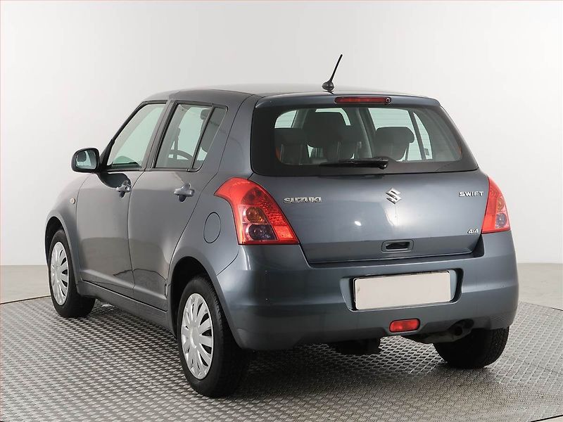 Suzuki Swift (2010) 1.3, 4X4, Serv.kniha - fotka 4 z 17