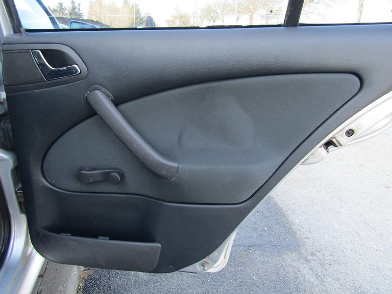 Škoda Octavia (2009) 1.9 TDI 74kW  BEZ KOROZE - fotka 23 z 33