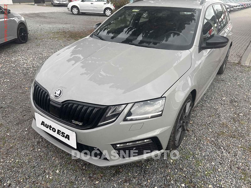 Škoda Octavia (2019) 2.0TDi, ČR, DSG, LED, AC - fotka 1 z 3
