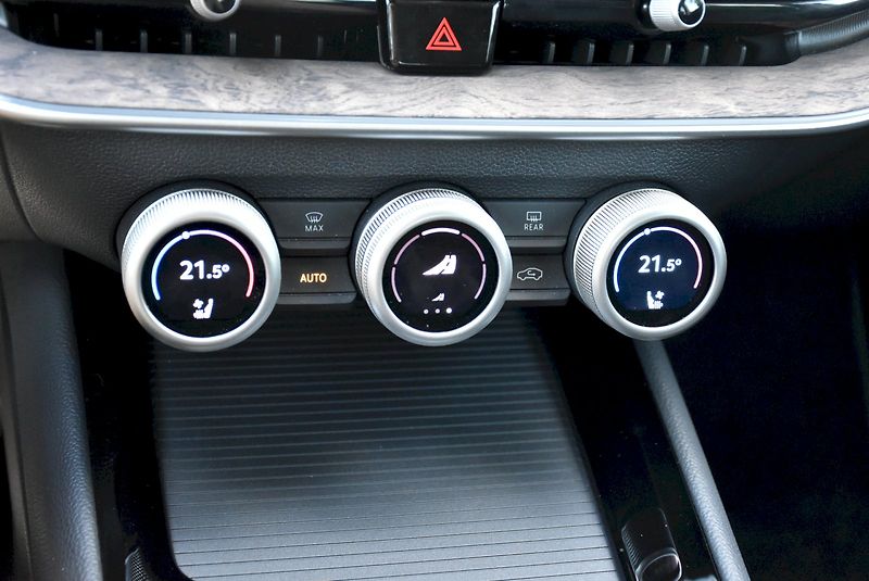 Škoda Superb (2024) L&K 2.0 TDI 142kW 4x4 DSG - fotka 21 z 34
