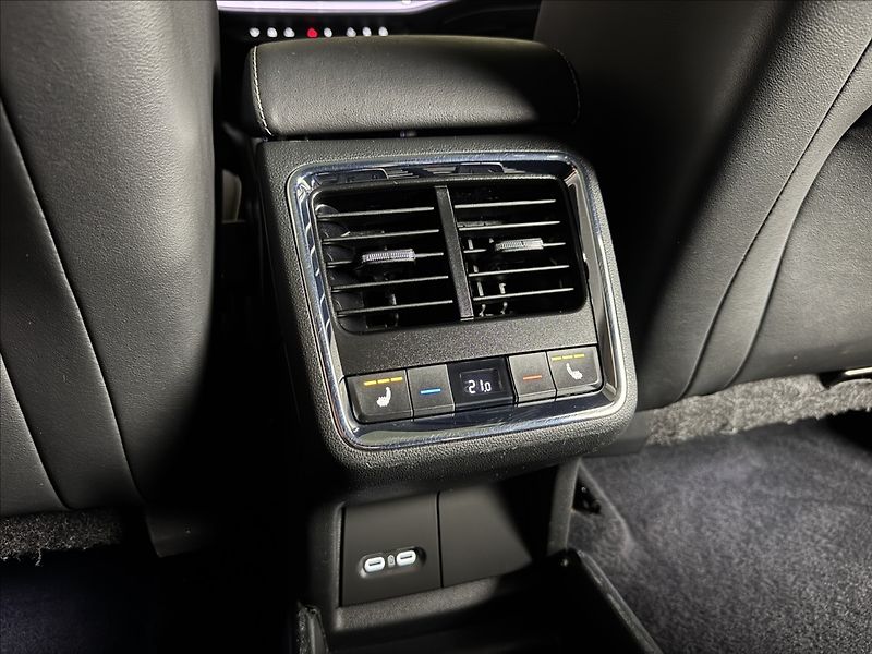 Škoda Enyaq Coupé RS 4x4 220kW Assist Tepelko - fotka 16 z 49