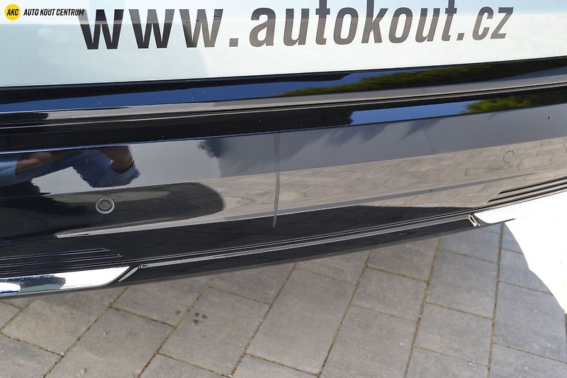 Renault Espace esprit Alpine full hybrid E-Te - fotka 31 z 73