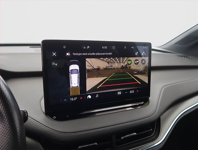 Škoda Enyaq (2023) Sportline 60 (62 kWh) - fotka 22 z 31