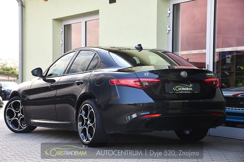 Alfa Romeo Giulia 2.2JTDm 154kw Ti - fotka 3 z 53