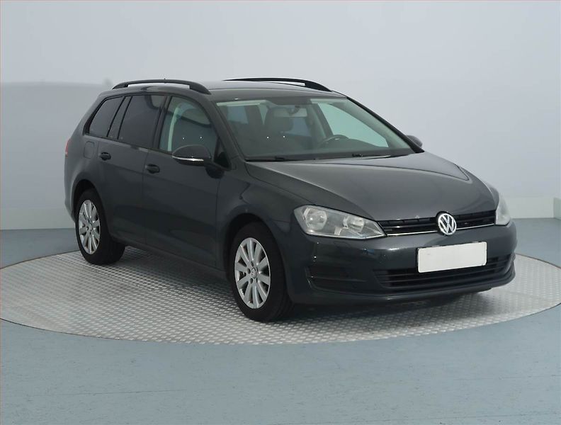 Volkswagen Golf (2014) 1.6 TDI, Serv.kniha, Navi - fotka 1 z 13