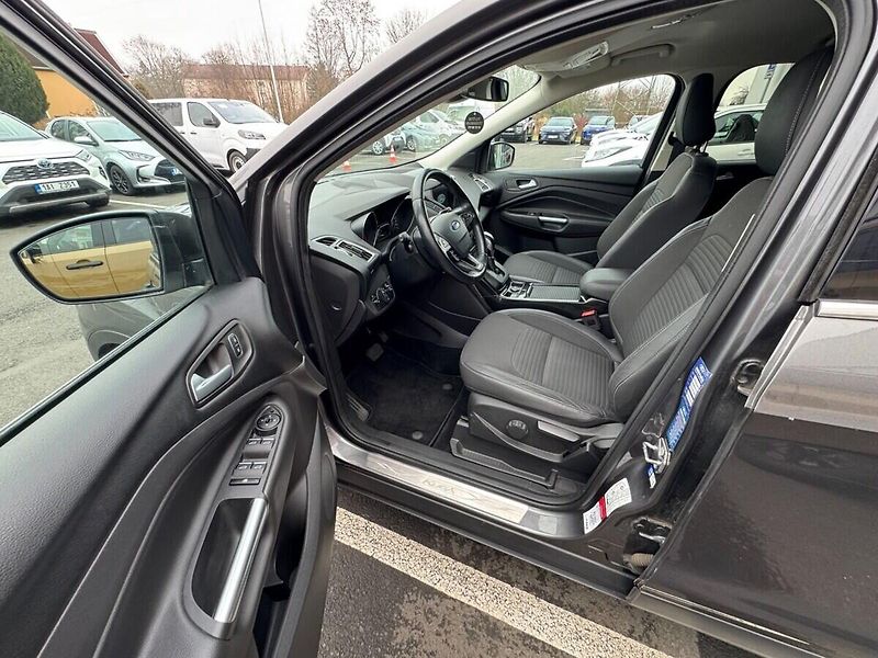Ford Kuga AT TITANIUM - fotka 11 z 19