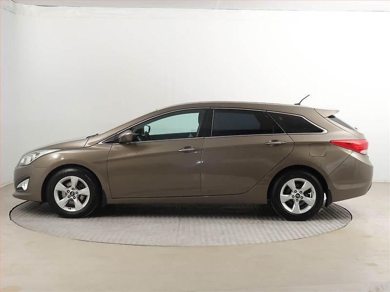 Hyundai i40 (2014) 1.7 CRDi, Tempomat - fotka 3 z 15