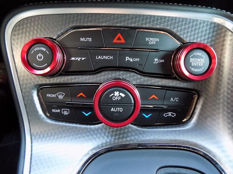 Dodge Challenger (2018) 6.2/V8/HELLCAT/SRT/Větr.sed/ČR - fotka 33 z 39