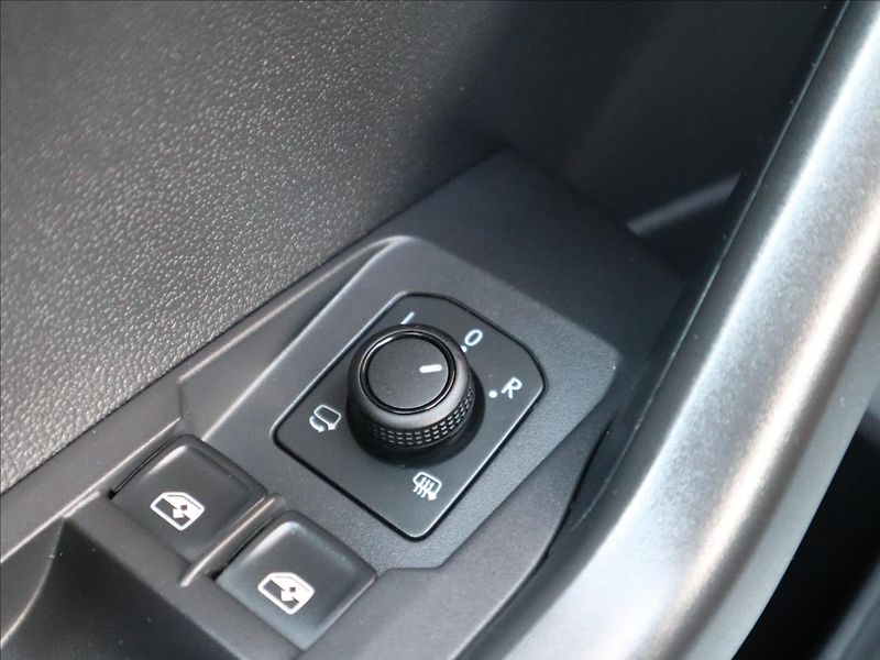 Volkswagen T-Cross 1,0 TSi Style LED Virtuál Kame - fotka 10 z 37