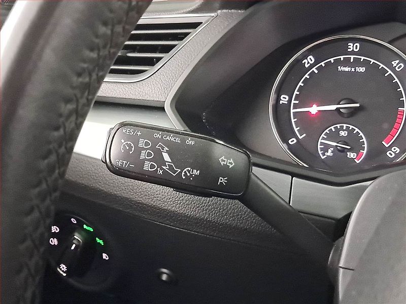 Škoda Superb (2016) 2.0 TDI, Automat, Serv.kniha - fotka 21 z 22
