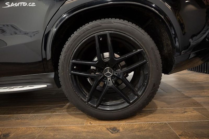 Mercedes-Benz GLE 350d Coupe 190 kW AMG paket - fotka 22 z 24