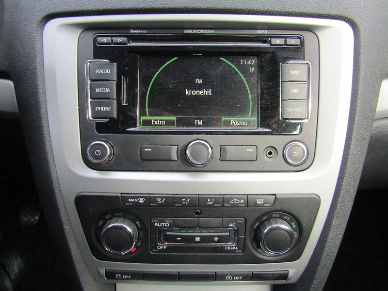 Škoda Octavia (2013) 1.6 TDI 77kW NAVIGACE - fotka 31 z 38