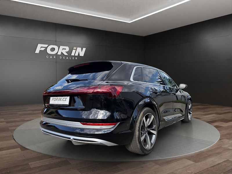 Audi e-tron (2022) ETRON-S 370KW 21 ALU - fotka 6 z 27