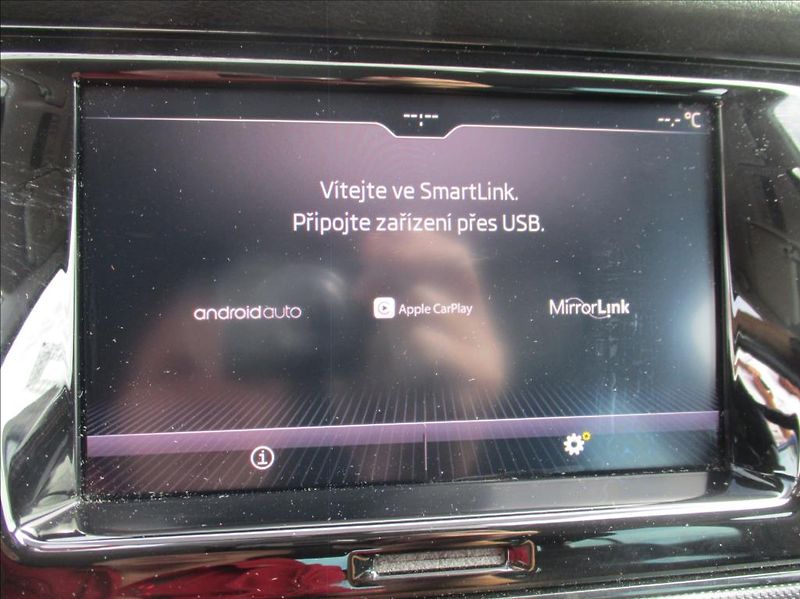 Škoda Fabia 1,0 TSI Black, servis,1.maj,CZ - fotka 23 z 39