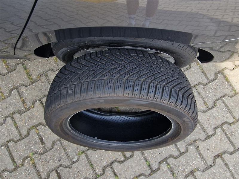 Škoda Octavia 2,0 TDI DSG TOPSTAV +ZIMNÍPNEU - fotka 46 z 46