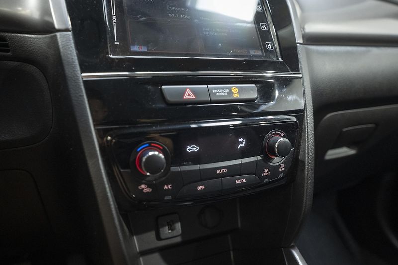 Suzuki Vitara (2023) Hybrid 1.4 95 kW - fotka 12 z 34