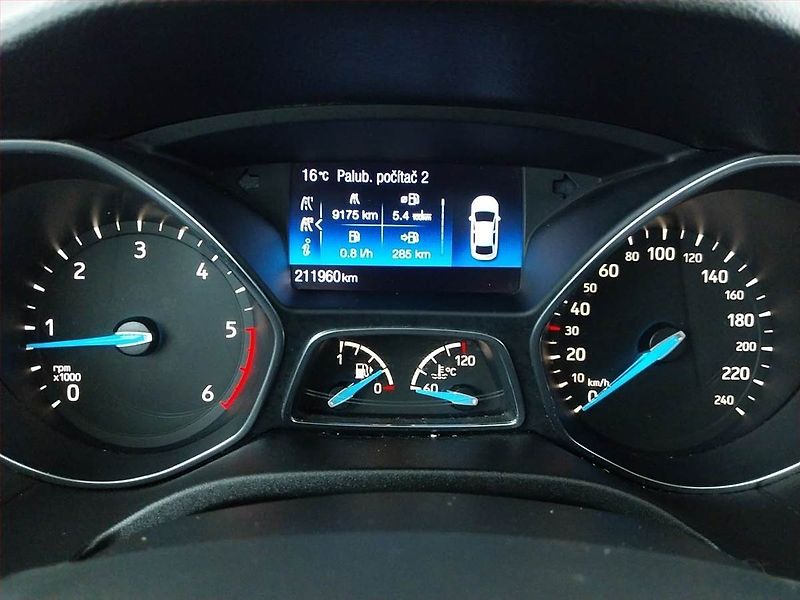 Ford Focus (2015) 1.5 TDCi, Serv.kniha, Navi - fotka 11 z 18