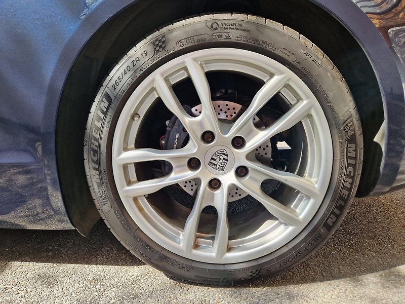 Porsche Boxster (2012) 2.7 /195kW - fotka 19 z 23