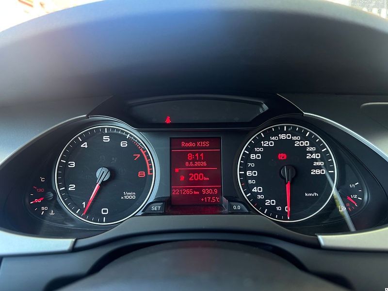 Audi A4 1.8TSi/2010/S.KNIHA-MAN6-2.MAJ - fotka 28 z 46